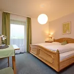 Apartment Weißenbacher-ferienwohnungen *
