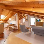 Gaestehaus Weissenbacher-ferienwohnungen *