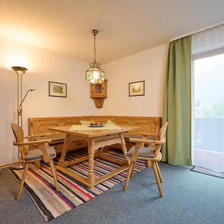 Apartamento Gaestehaus Weissenbacher-ferienwohnungen Marquartstein