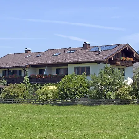 Apartment Gaestehaus Weissenbacher-ferienwohnungen *