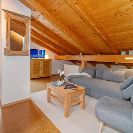 Gaestehaus Weissenbacher-ferienwohnungen Apartment Marquartstein